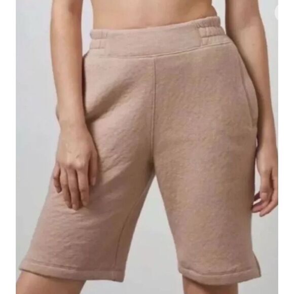 Lunya Restore Double Faced Shorts in Pink NWT Size XS - Picture 1 of 7